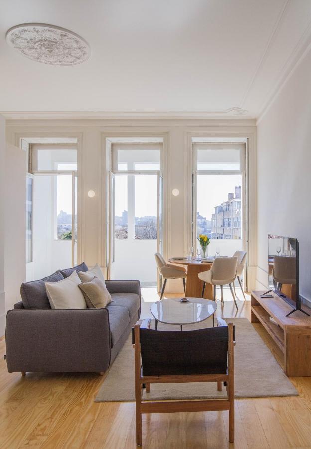 Modern Charming Loft With Balcony In Central Porto Exterior foto